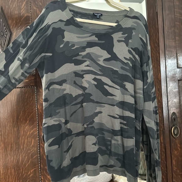 SPLENDID Supersoft Camo Set - Picture 4 of 7